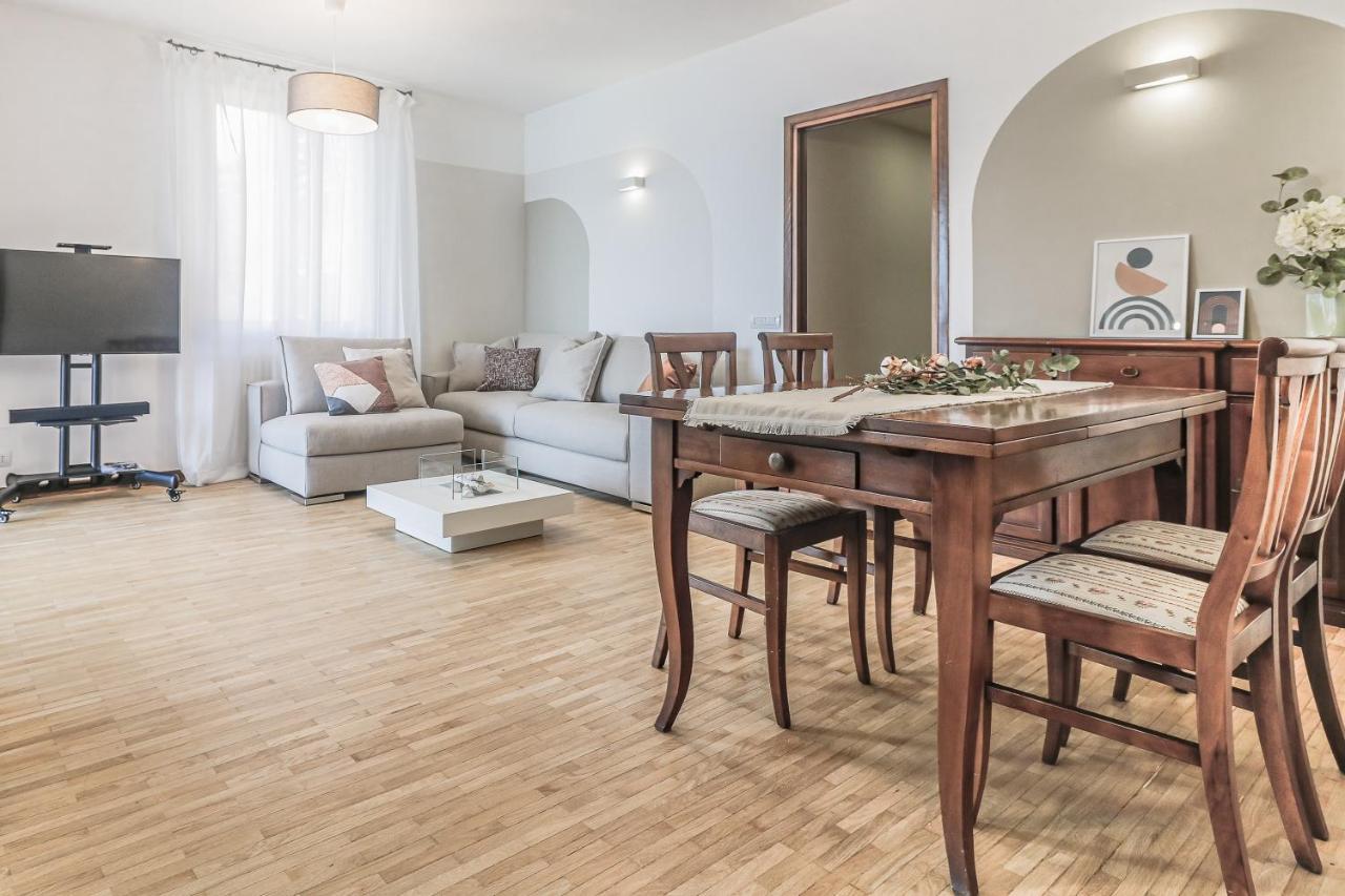 גראבדונה Stunning View Lakeside Apartment - Larihome A11 מראה חיצוני תמונה