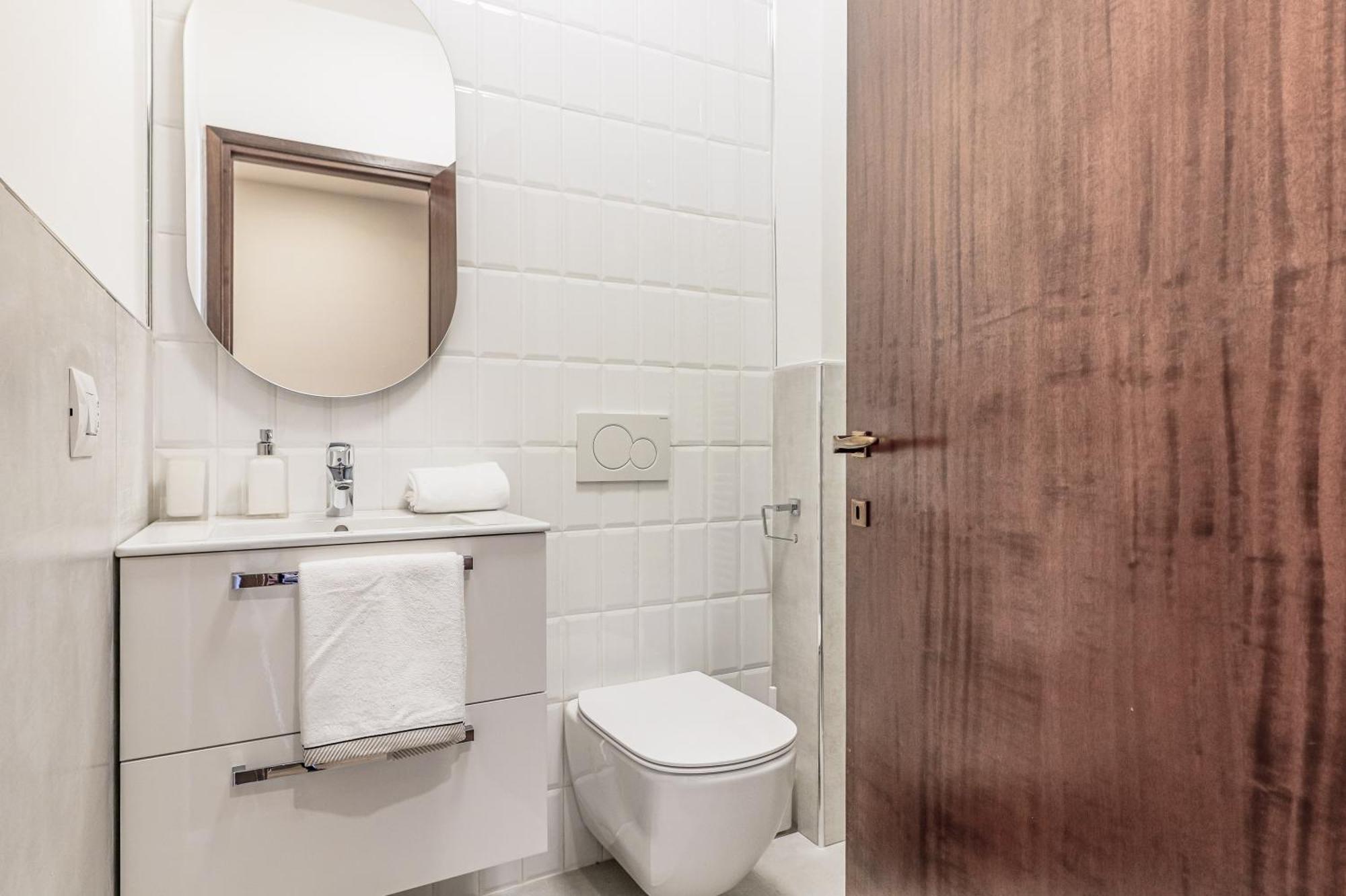 גראבדונה Stunning View Lakeside Apartment - Larihome A11 מראה חיצוני תמונה